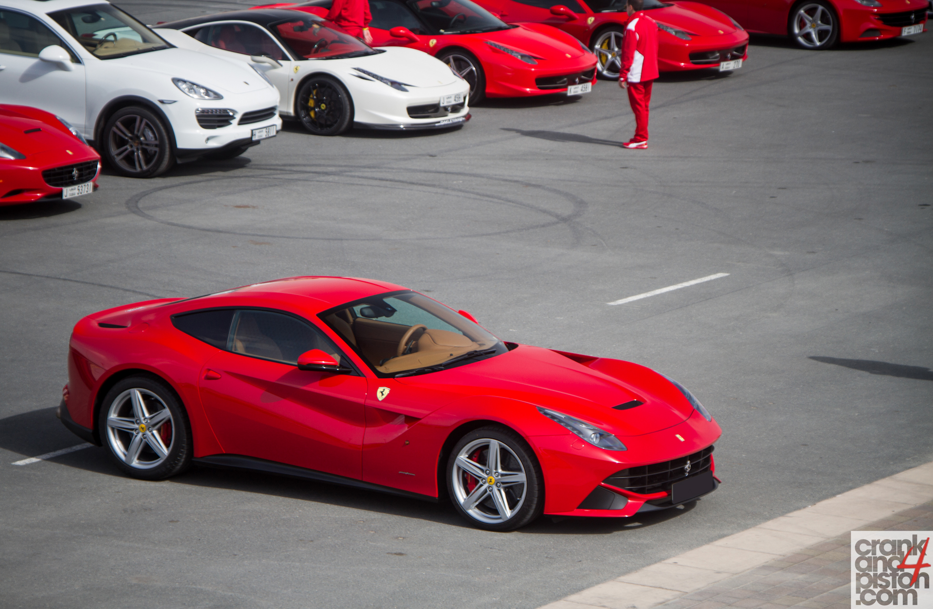 Ferrari-F12berlinetta-Dubai-Autodrome-Wallpaper-001 - crankandpiston.com