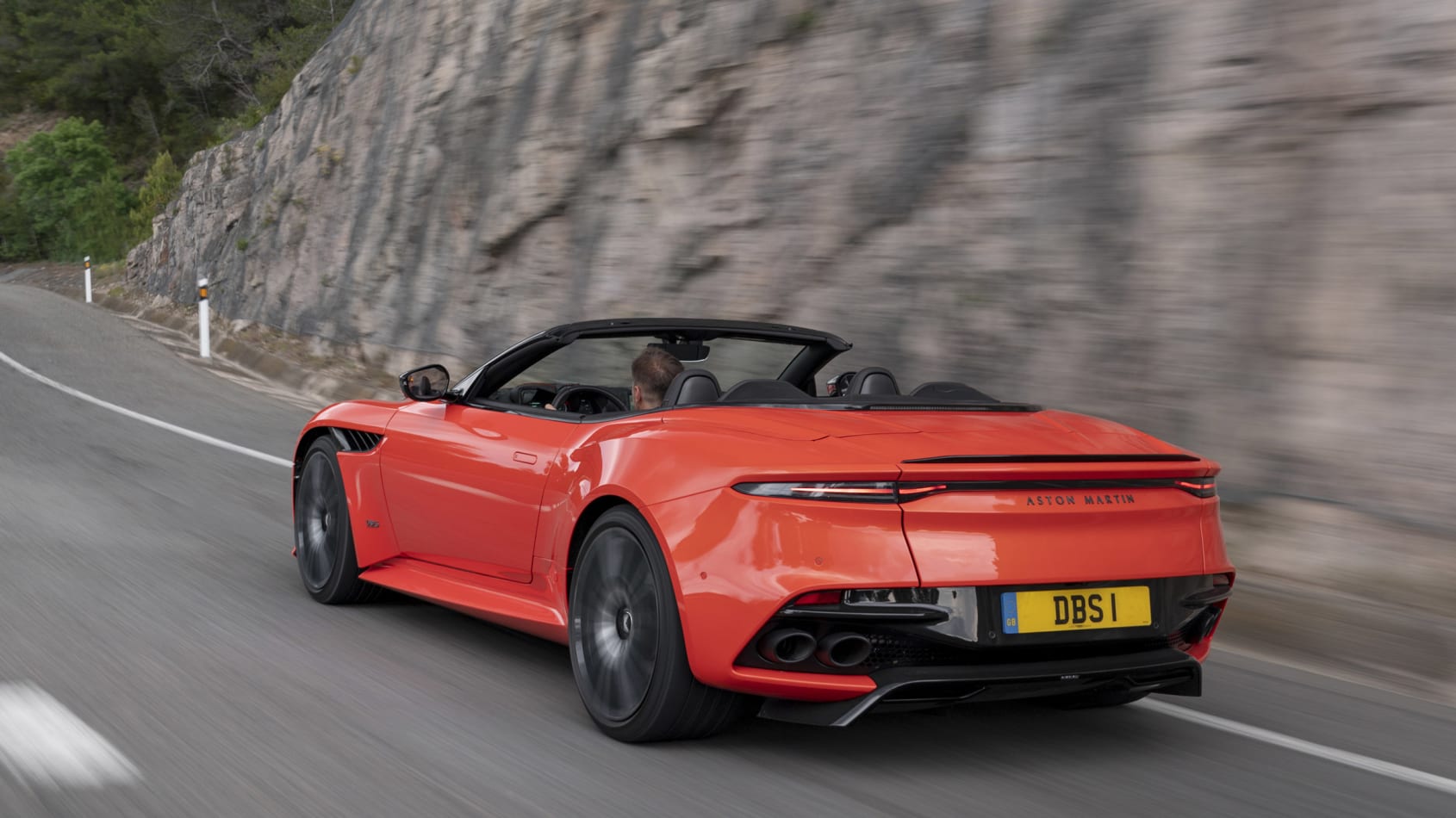 aston_martin_dbs_superleggera_volante_-_cosmos_orange_37-jpg