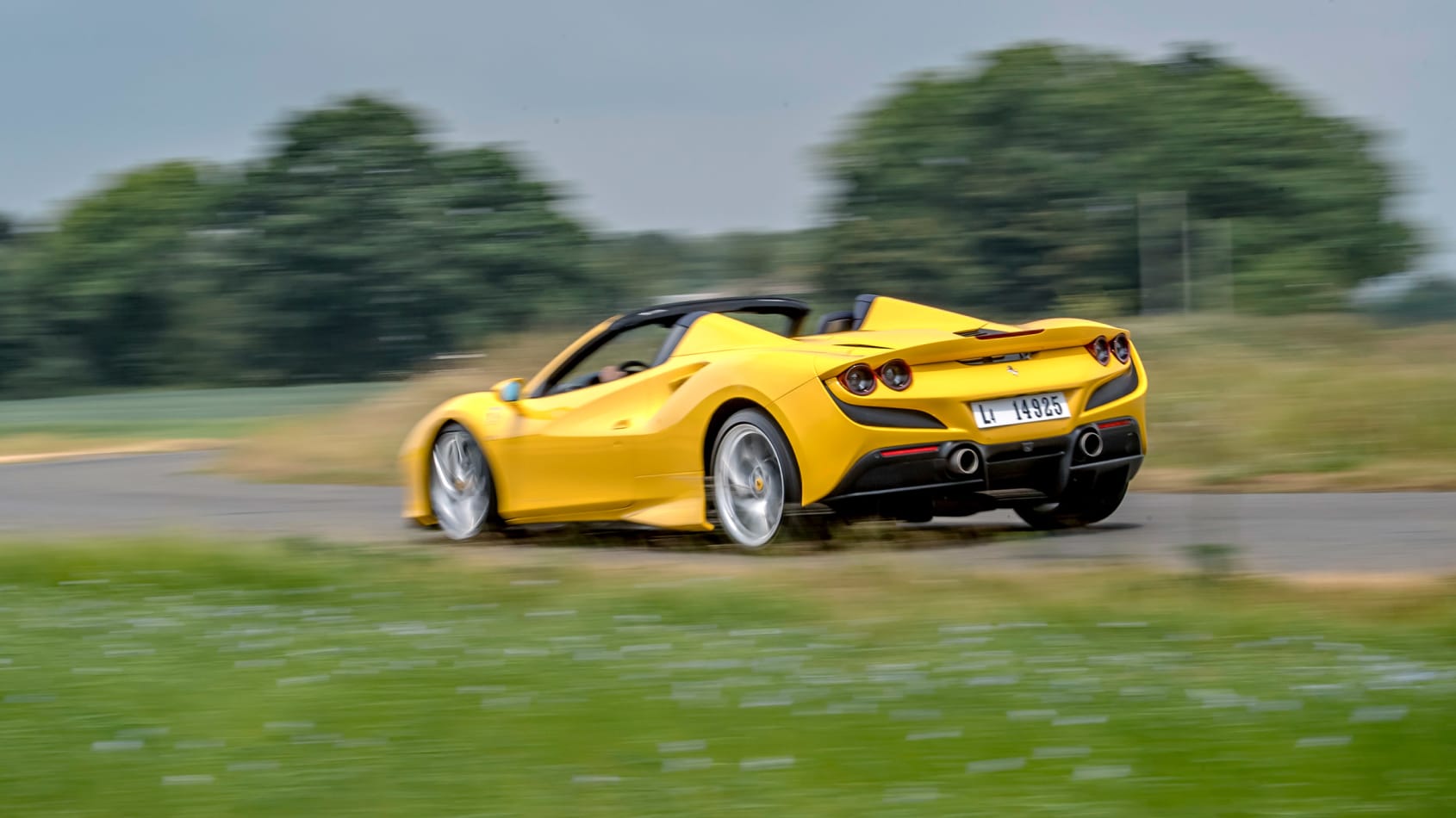 Ferrari f8 Spider 2020