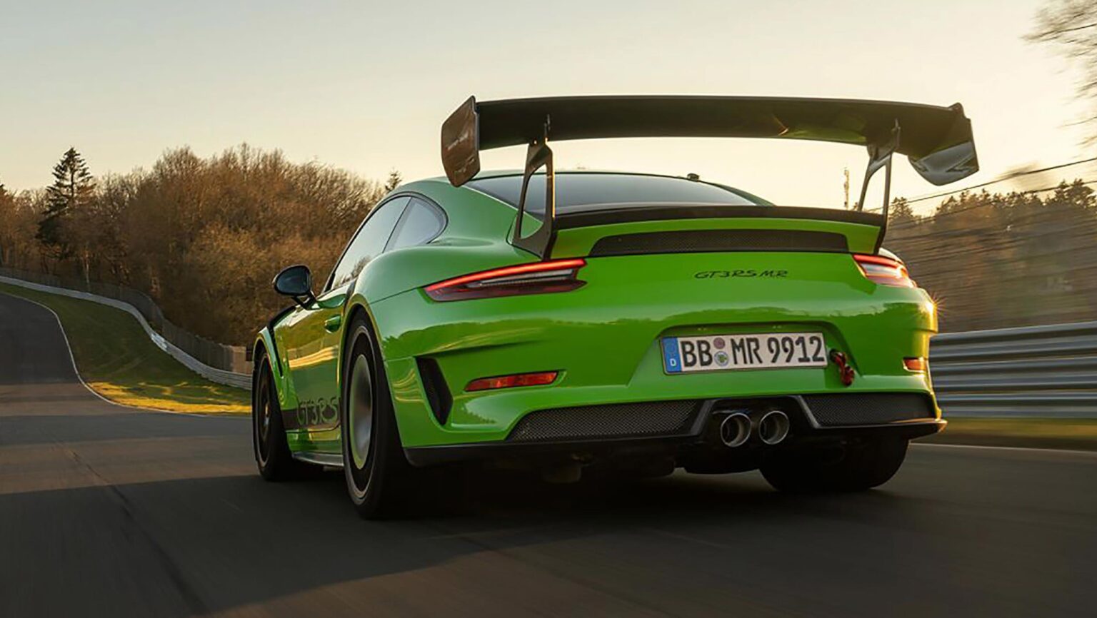 Porsche 911 gt2 RS Mr 991 2