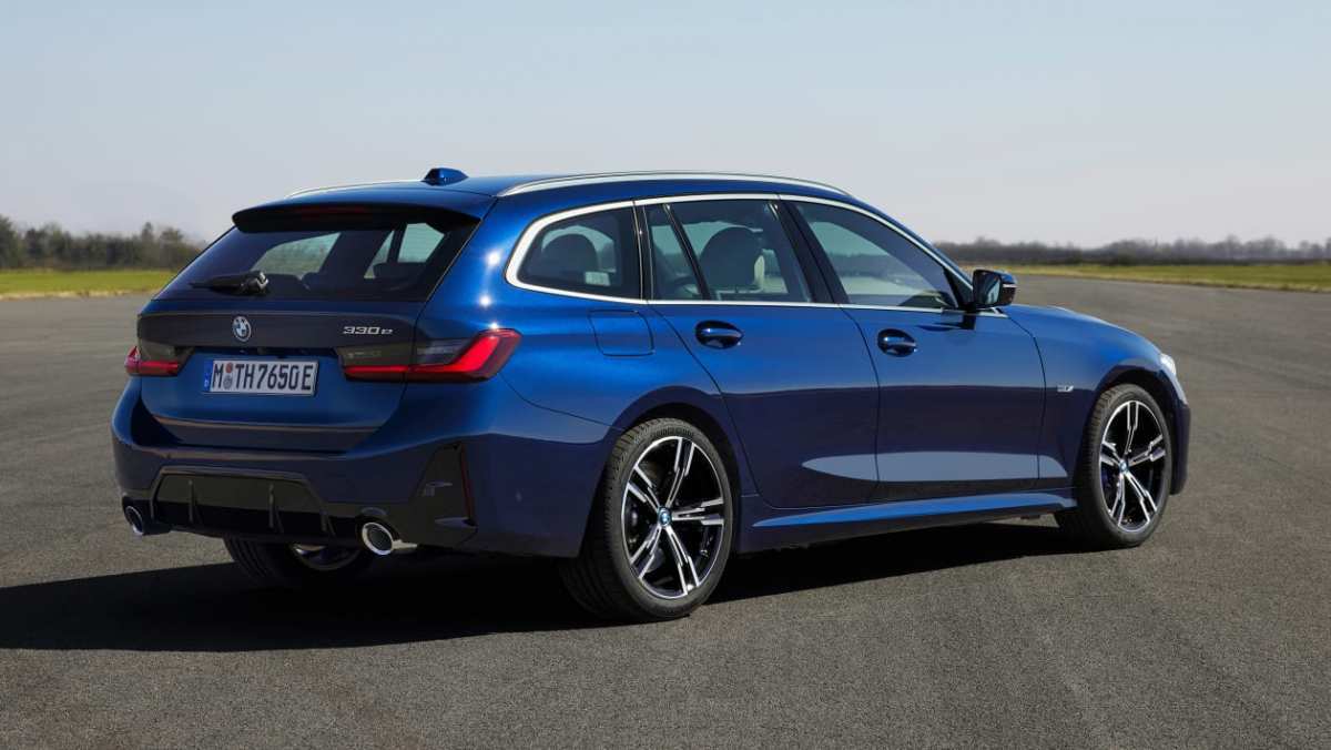 2022-BMW-3-series-facelift-5