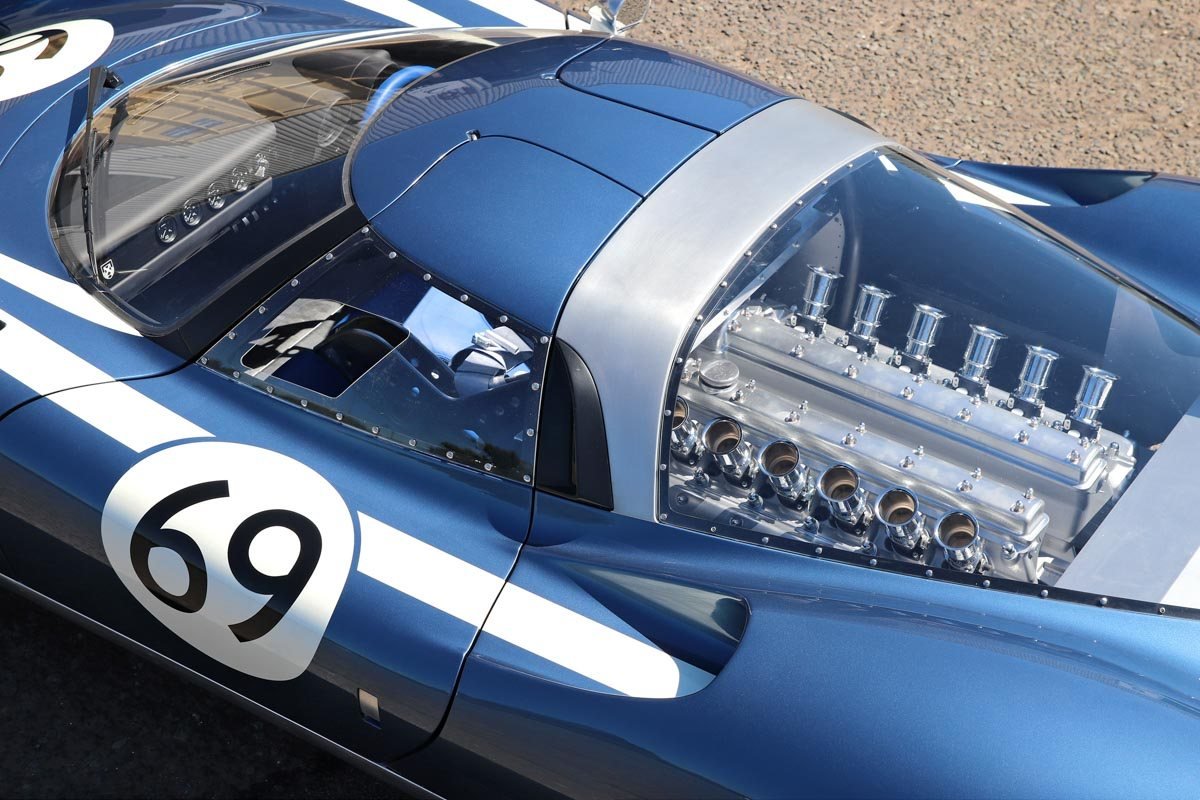 Ecurie-Ecosse-LM69-4