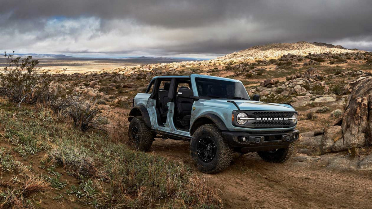 Ford-Bronco-Raptor-22